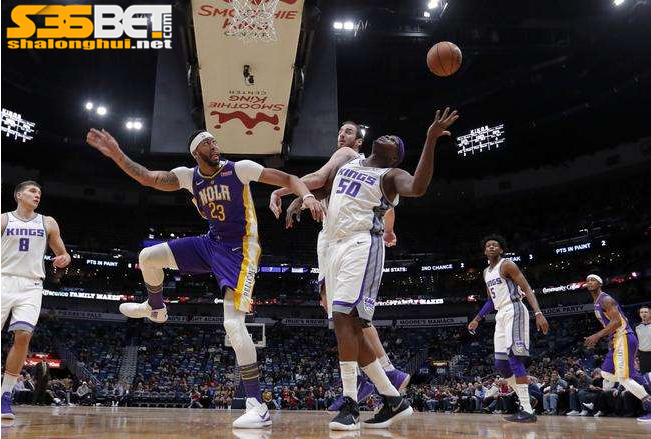  锡安威廉姆森劲爆扣篮鹈鹕客场击败公牛