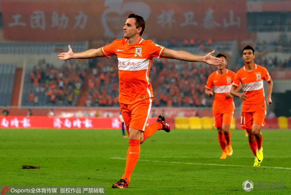  斯特拉斯堡进攻端复苏，主场大胜脱离降级区